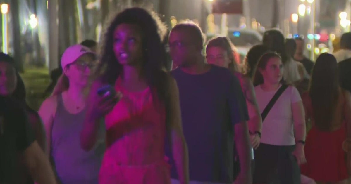 Miami Beach eases rules for Spring Break but continues heavy police presence