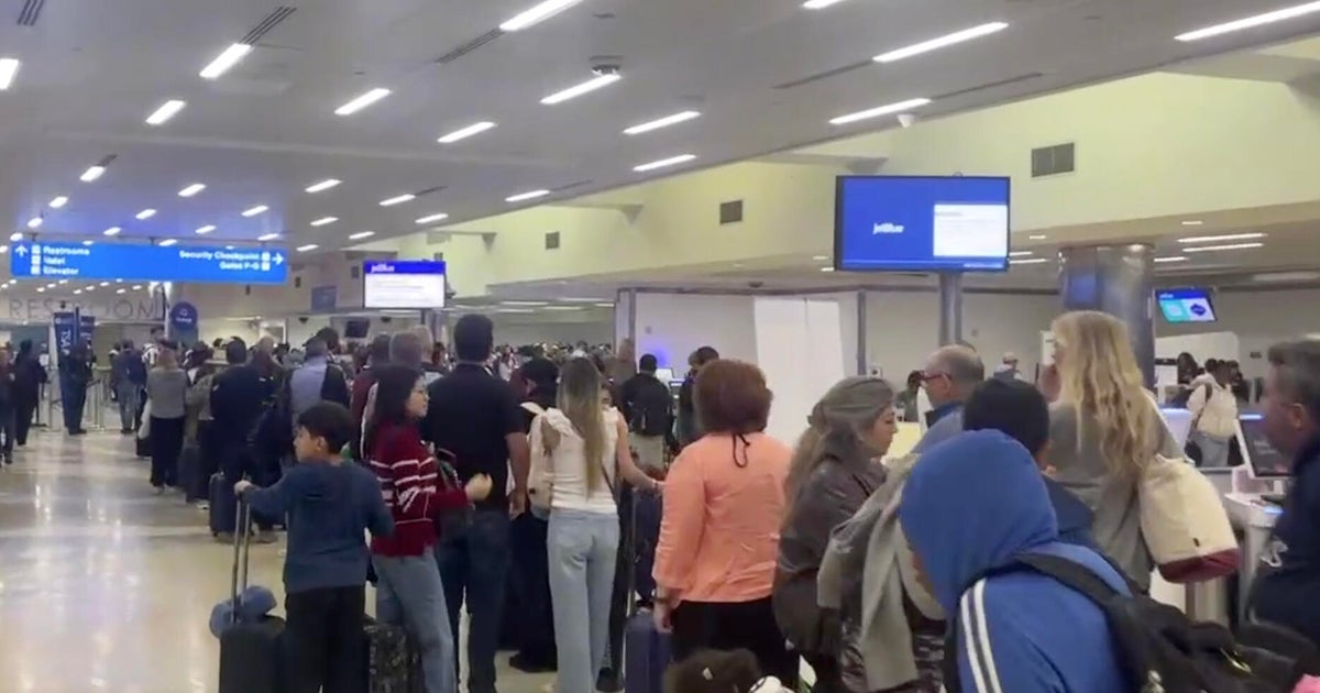 South Florida airports seeing long lines, delays due to partial government shutdown: