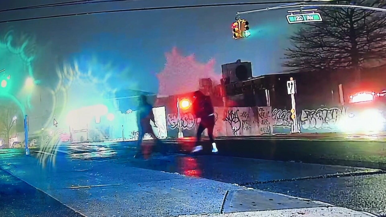 Mother randomly stabbed while walking to bus stop in Queens, police say ...
