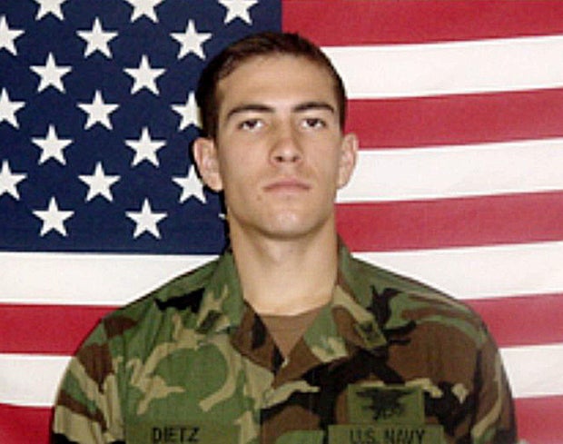 Navy SEAL Receives Navy Cross 