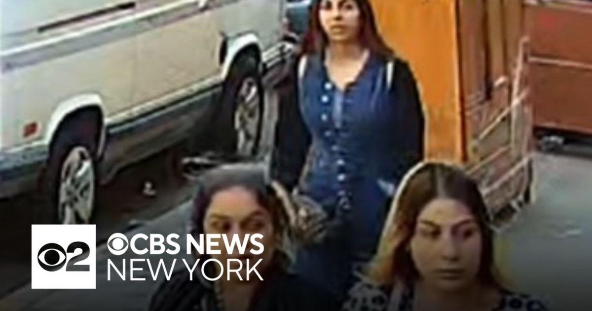 NYPD ask for public's help identifying 3 women who robbed 3 NYC jewelry ...