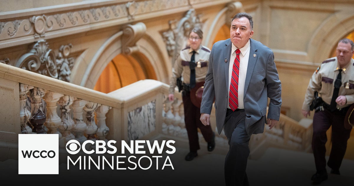 Minnesota Sen. Hoffman proposes bill making officer impersonation a felony