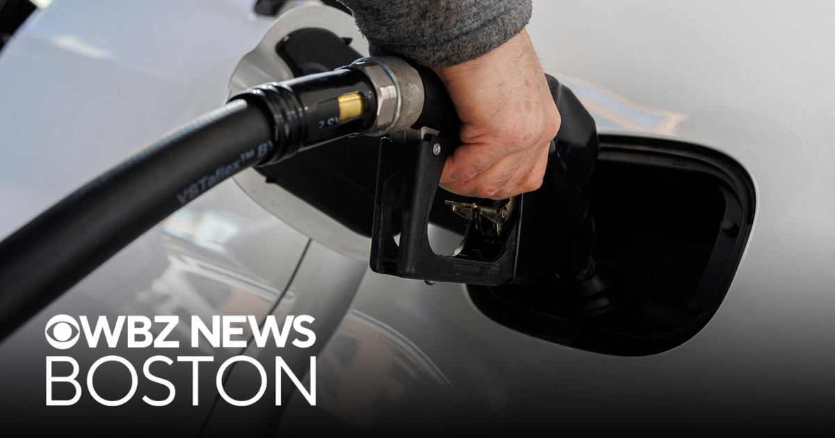 Should Massachusetts suspend the gas tax amid war in Iran?