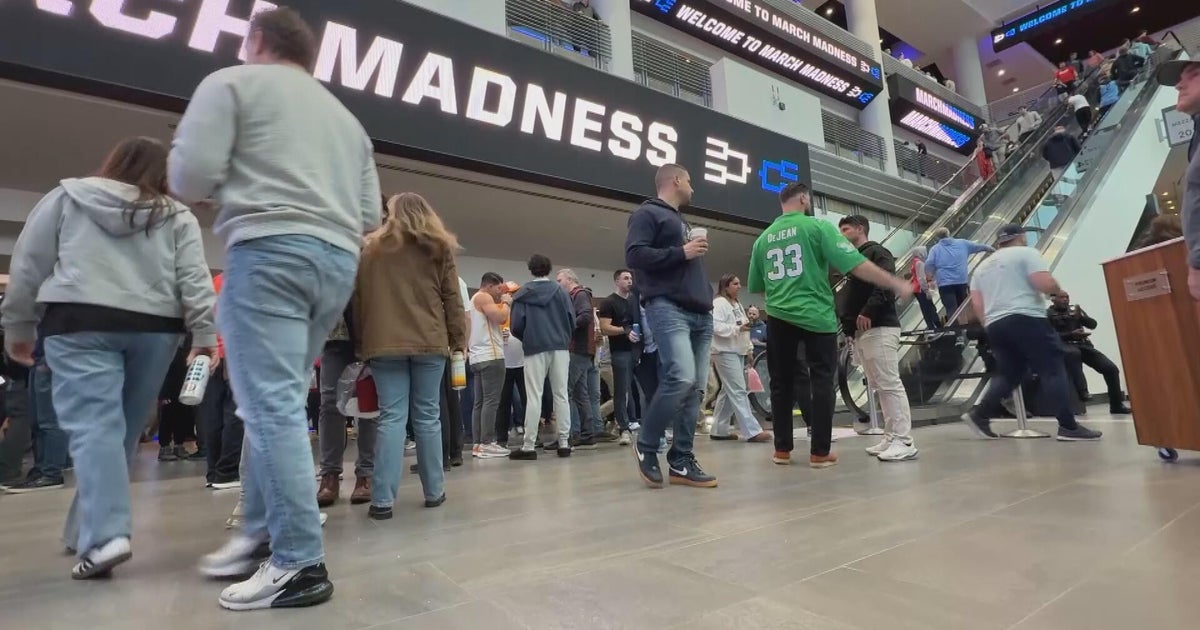 March Madness draws thousands to Philadelphia as tournament heats up: "It's a different beast"