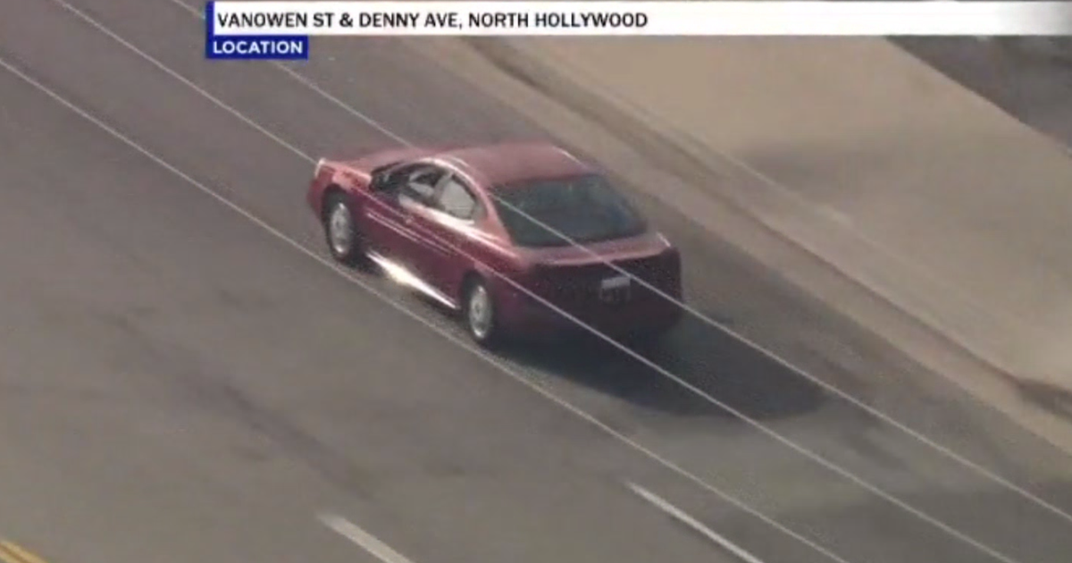 Suspect arrested after high-speed chase through San Fernando Valley