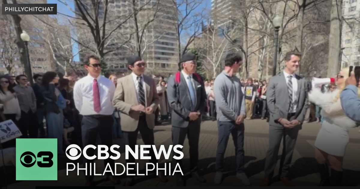 JFK Jr. lookalike contest held in Philadelphia's Rittenhouse Square