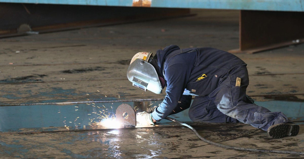 The Hanwha Philly shipyard delivers around 1 ship a year. A South Korean Hanwha shipyard delivers 1 a week.