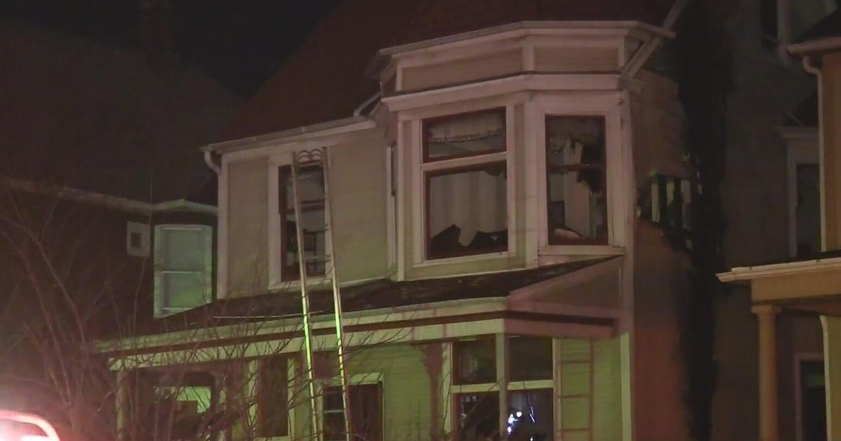 Woman identified in fatal Logan Square house fire overnight