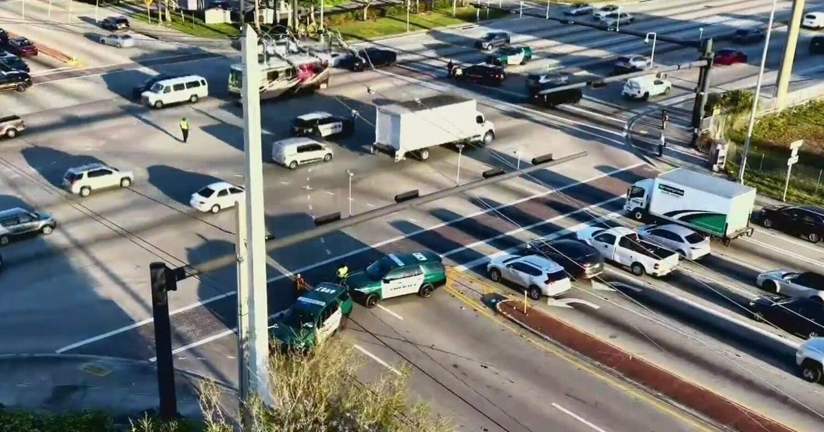 West Park hit-and-run crash leaves woman dead, Broward Sheriff’s Office says