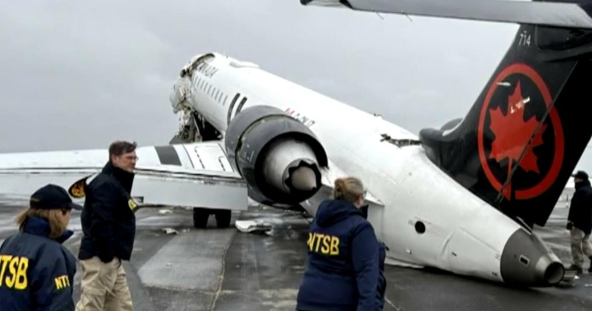 Officials want to hear from air traffic controller working during deadly LaGuardia plane collision