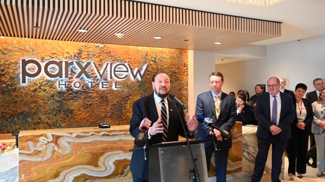 Ribbon Cutting for Parxview Hotel Grand Opening 