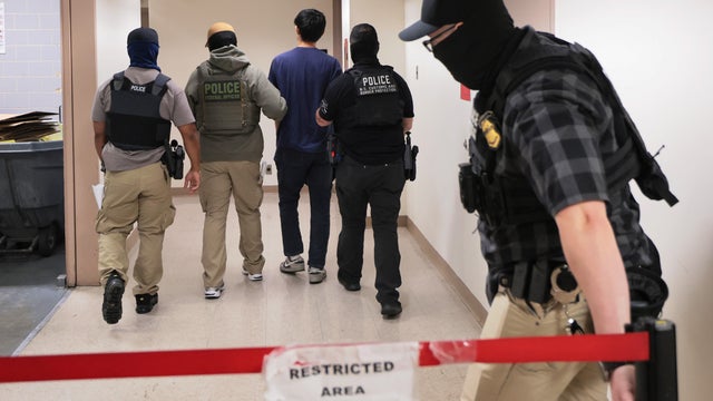 ICE Detains Immigrants Inside New York City Courthouses 