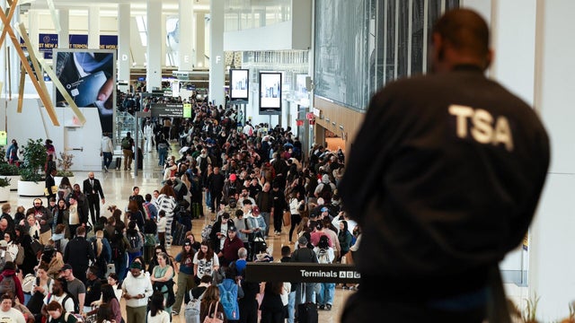 US-POLITICS-IMMIGRATION-TRANSIT-AVIATION 