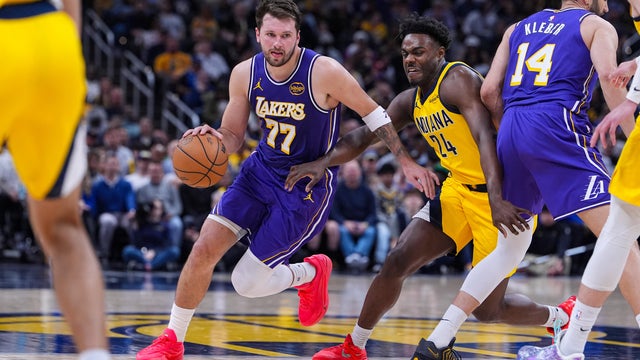 Lakers Pacers Basketball 