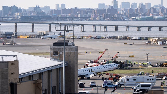 NY LaGuardia Crash 