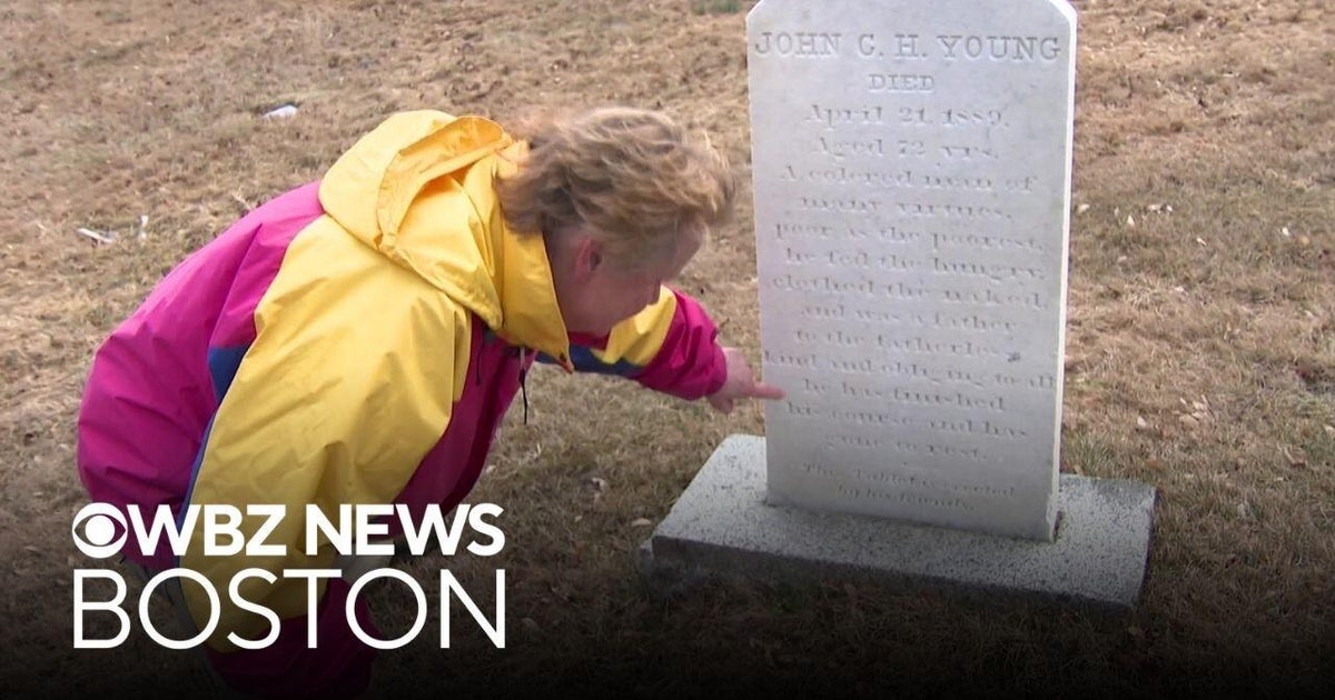 Historic bronze plaques going missing from Newburyport graveyards