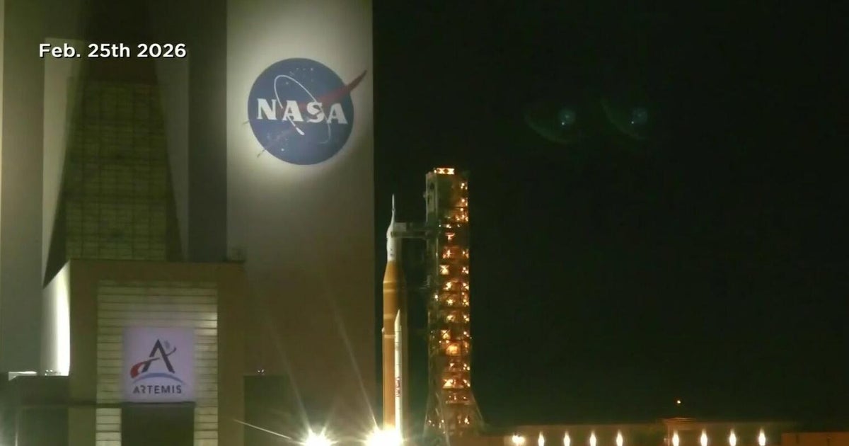 Artemis II astronauts arrive in Florida to prepare for launch to the moon