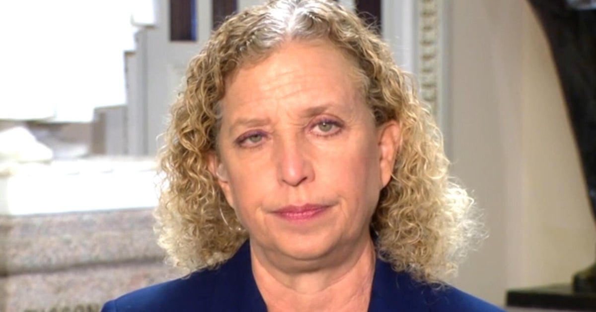 Rep. Debbie Wasserman Schultz says House GOP is "bear hugging the shutdown" by rejecting Senate bill