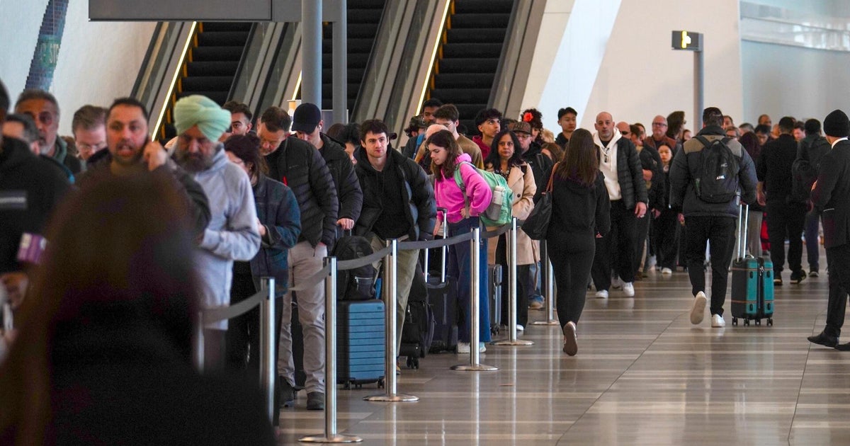 3/28: CBS Weekend News