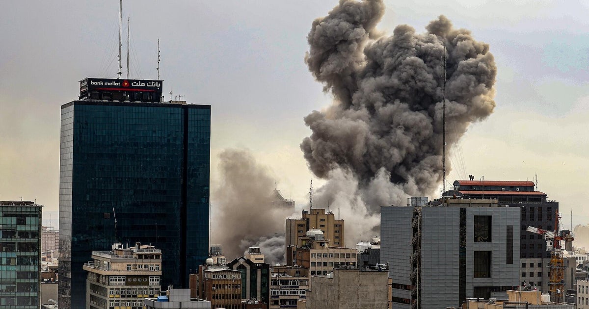 Pakistan offers to host U.S.-Iran talks