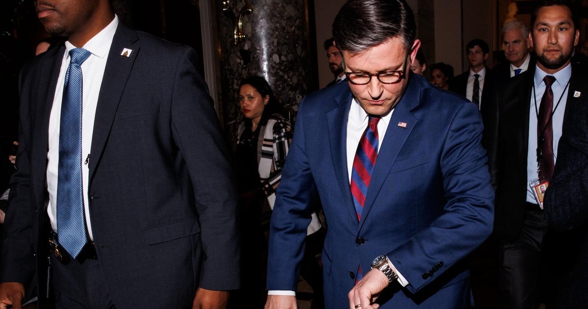 Congress goes on vacation as chaotic TSA lines persists