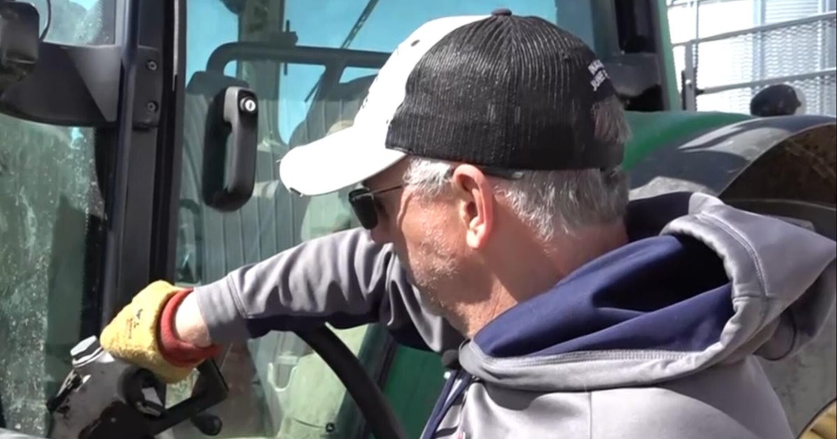 Farmer says he's spending hundreds more on fuel amid Iran war
