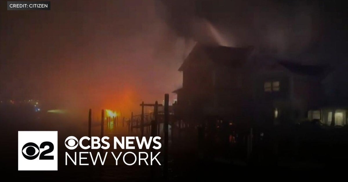 3-alarm fire burning at home in Broad Channel, Queens - CBS New York