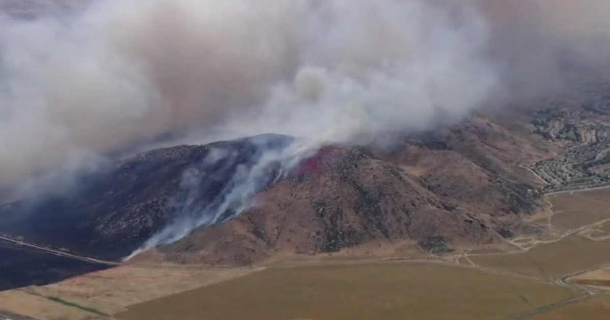 Springs Fire erupts in Riverside County, burning more than 4,000 acres and forcing evacuations