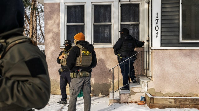 US Readies FBI, Troops For Possible Minnesota Surge To Back ICE 