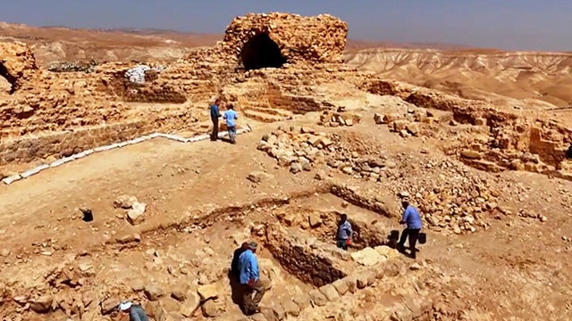west-bank-excavation-c-1280.jpg 