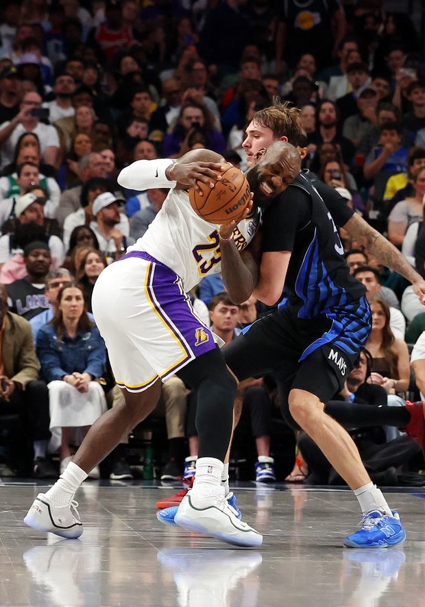 Los Angeles Lakers v Dallas Mavericks 