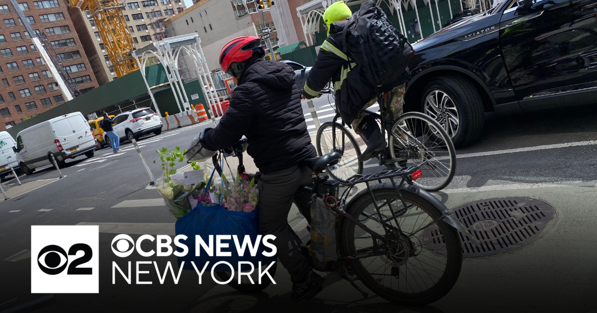E-bike charging stations, delivery worker hub opening in lower Manhattan