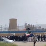 iran-power-plant-human-chain-war.jpg 