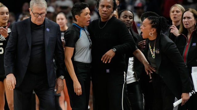 NCAA South Carolina UConn Basketball 