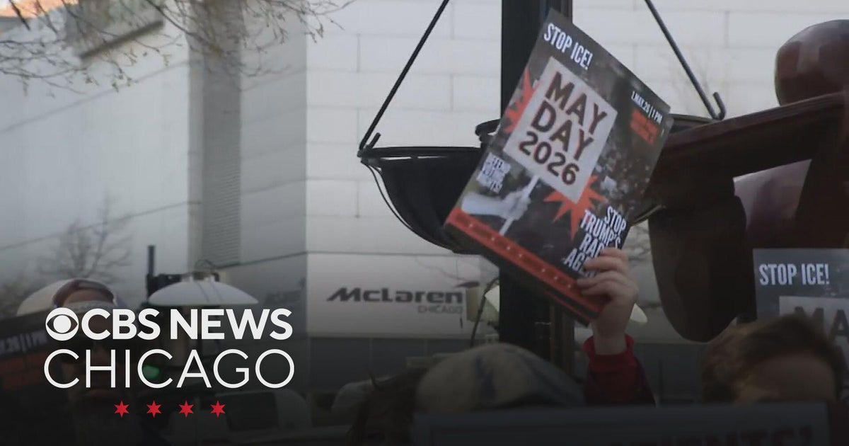 Local labor leaders call for economic blackout on May Day - CBS Chicago