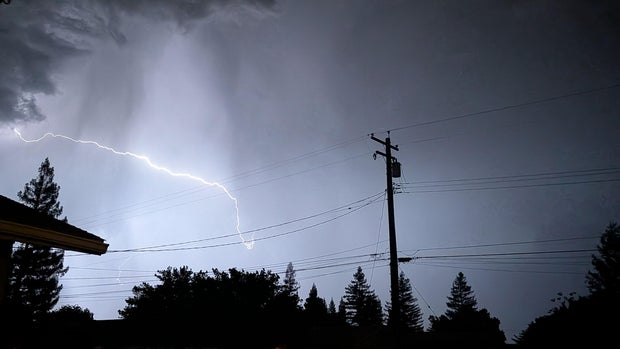 south-sacramento-lightning.jpg 