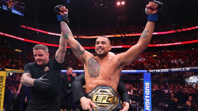 UFC 327: Proch&aacute;zka v Ulberg 