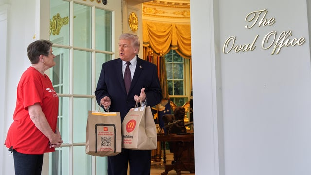 ADDITION APTOPIX Trump 