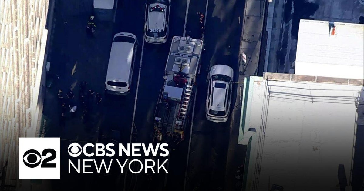 Molotov cocktails found at scene of Lower Manhattan fire, FDNY says - CBS New York