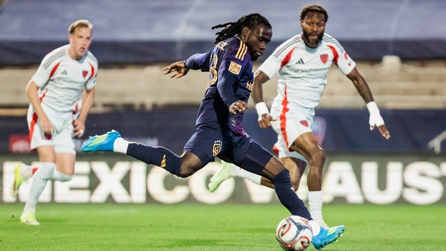 FC Dallas v LA Galaxy 