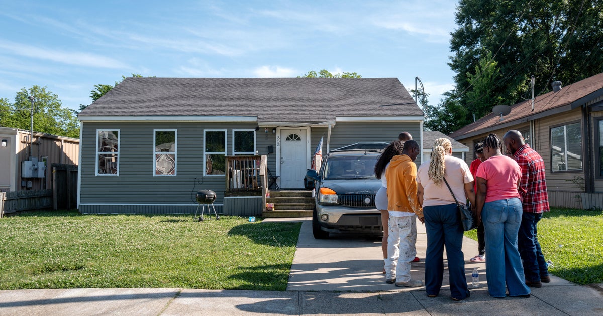 Neighbors recall "full-blown shootout" as father targeted kids in shooting