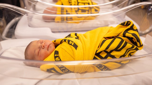 magee-terrible-towel-babies-3066-08.jpg 