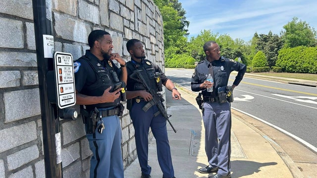 Emergency lights on a us police car 