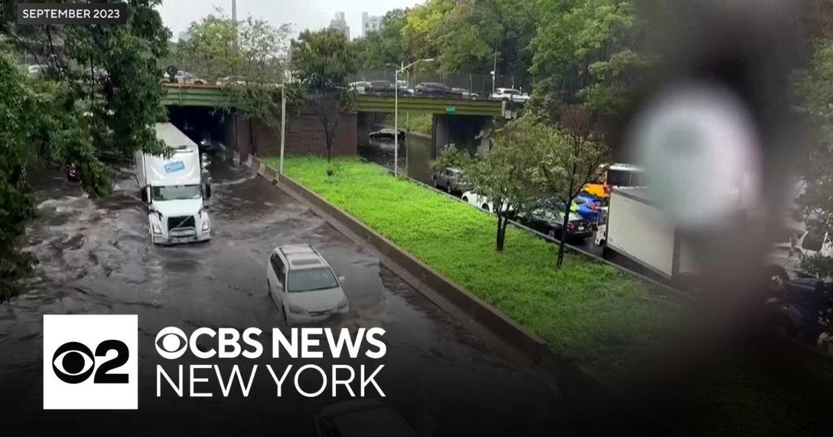 NYC has largest population at risk for flooding, study says - CBS New York