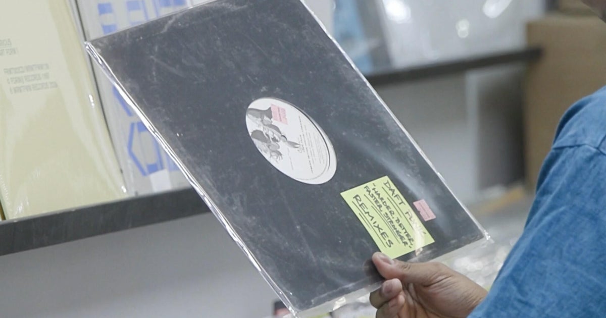 Vinyl record sales continue resurgence