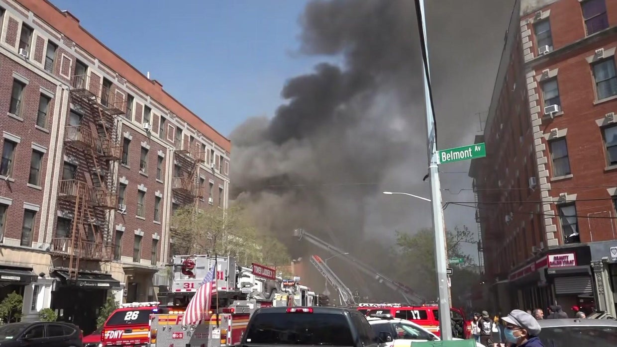2 dead, 13 injured in 5-alarm building fire in Belmont section of the ...