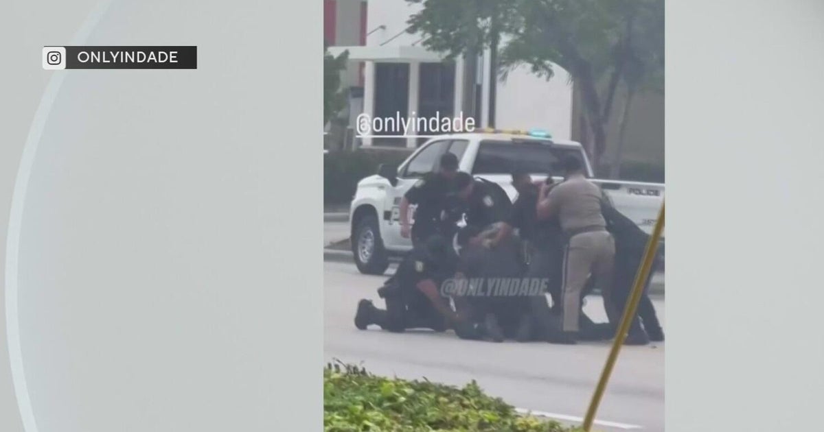 Wanted federal fugitive arrested at a Hialeah Walgreens after a 24-hour multi-agency manhunt, FHP says