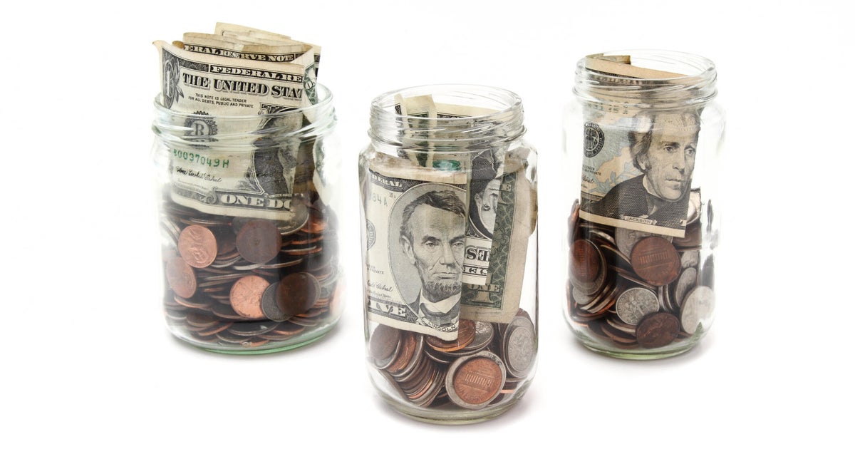 $20,000 CD vs. $20,000 high-yield savings account vs. $20,000 money market account: Which will earn more in 2026?