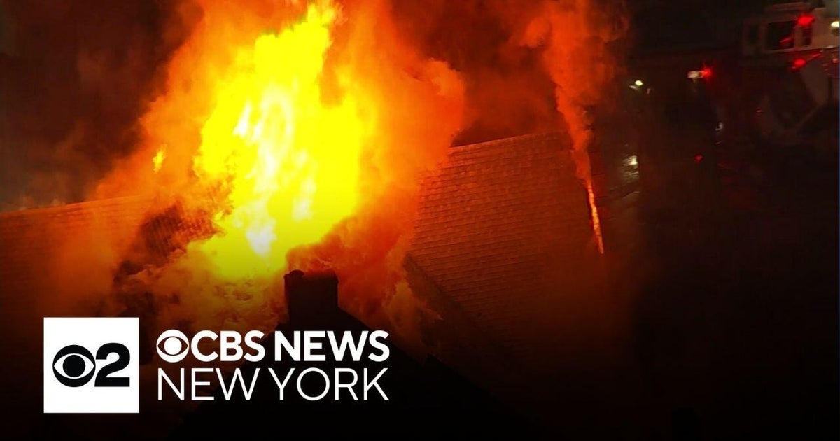 FDNY battles massive fire at Queens church - CBS New York