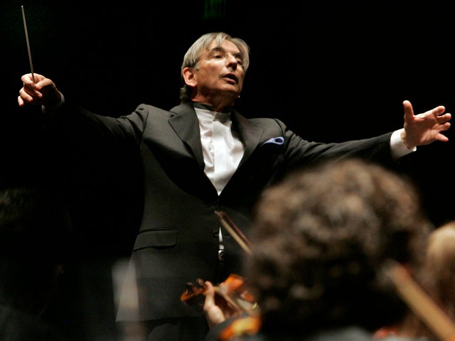 Michael Tilson Thomas conducting the USC Symphony at Bovard Hall at USC on Oct. 5, 2009. The celebr 
